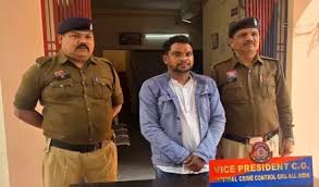धमतरी में खुद को CID अधिकारी बताने वाला आरोपी गिरफ्तार