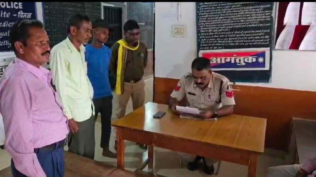 विधायक ईश्वर साहू के बेटे के खिलाफ थाने में शिकायत, जानिए क्या है पूरा मामला 