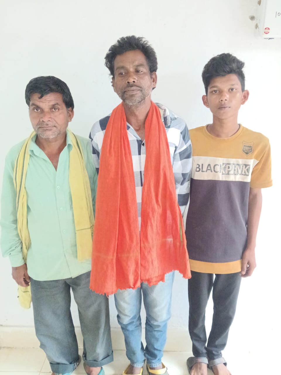 सोसायटी से चावल चोरी के मामले मे ख़रीदादार  समेत  03 आरोपी गिरफ़्तार