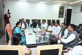 महापौर मीनल चौबे ने ली सभी 10 जोन अध्यक्षो की समीक्षा बैठक