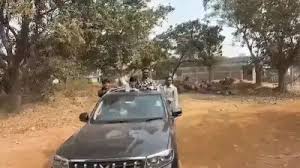 



कसडोल पुलिस की बड़ी कार्रवाई: स्टंट करने वालों के खिलाफ सख्त एक्शन,16 गिरफ्तार