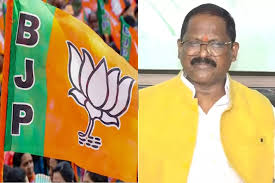 खड़गे को अंबेडकर का दूसरा अवतार बताया,भगत के इस बयान से भाजपा भड़की...माफी की मांग की