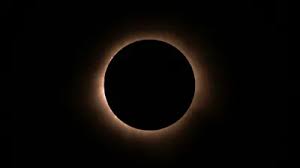 आज है साल का पहला सूर्य ग्रहण,महिलाएं न करें ये काम, जानें सूतक के नियम