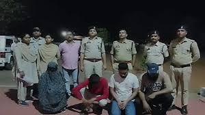 CG CRIME :  ठगों पर पुलिस की कार्रवाई,एक लड़की सहित तीन आरोपी गिरफ्तार