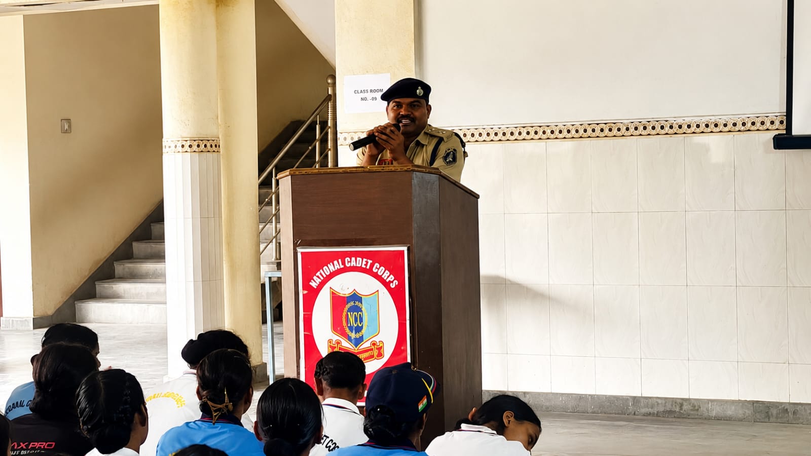 NCC कैंप में रायगढ़ पुलिस की बड़ी पहल : कैडेट्स को ट्रैफिक, साइबर क्राइम और पॉक्सो एक्ट का दिया गया विशेष प्रशिक्षण
