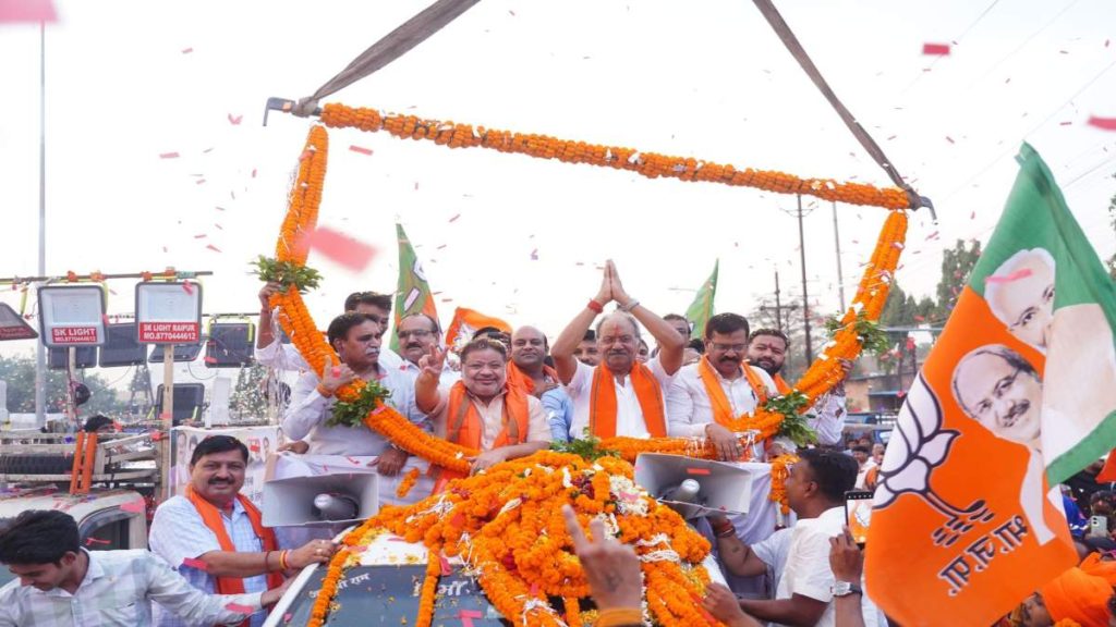 राजधानी में निकली नवनिर्वाचित सांसद की विजय आभार रैली, बृजमोहन अग्रवाल ने कहा- पूरे भारत में बजा रायपुर का डंका