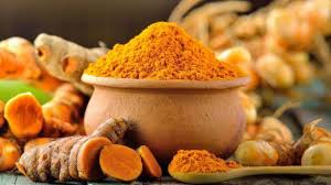 हल्दी सिर्फ फायदा ही नही नुकसान भी पहुंचा सकती है,जानिए किन लोगों को नही करना चाहिए सेवन 