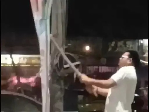 मंत्री के स्वागत पोस्टर फाड़ने पर बवाल, युवक की पिटाई, भाजपा कार्यकर्ताओं पर पड़ी नजर