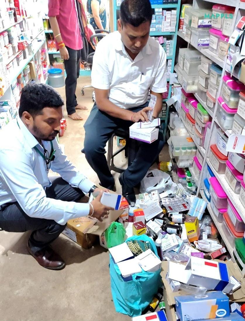 नकली कफ सिरप बेचने पर कार्रवाई, मेडिकल स्टोर का संचालक गिरफ्तार