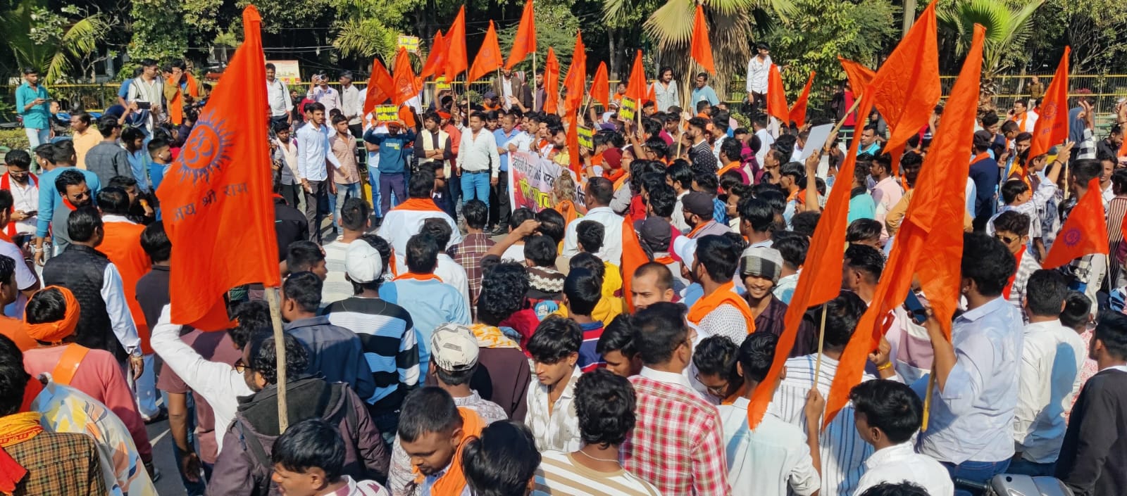 गौ रक्षकों ने किया एसएसपी आफिस का घेराव 