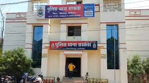 बिलासपुर में पार्किंग विवाद : स्कार्पियो सवार युवक ने DGP के बेटे को जड़ा थप्पड़