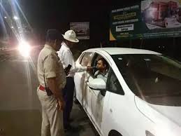 दुर्ग ट्रैफिक पुलिस सख्त : शराब पीकर वाहन दौड़ाने वालों का 10 लाख रुपए कटा चालान