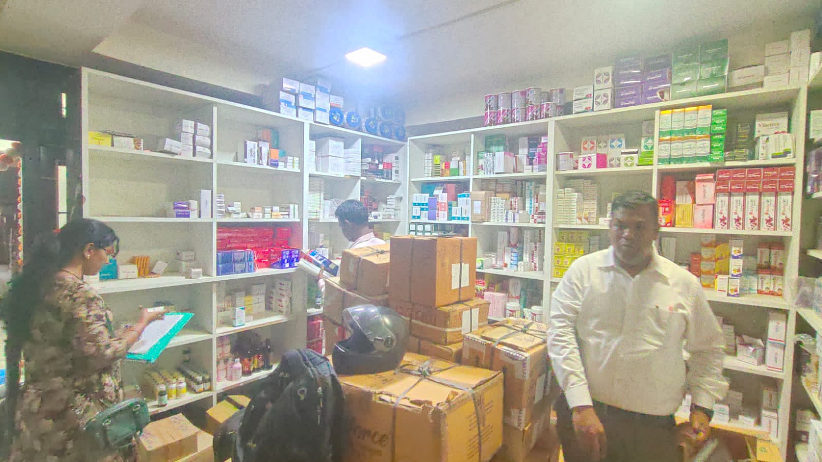 जिले में सही दवा-शुद्ध आहार अभियान तेज, दुकानों से स्ट्रीट फूड तक सघन जांच