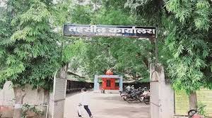 हड़ताल की चेतावनी:  एक बार फिर अपनी लंबित मांगों को लेकर तहसीलदार संघ ने सौंपा ज्ञापन
