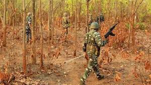 पुलिस और नक्सलियों में मुठभेड़,कई नक्सली मारे जाने की खबर 