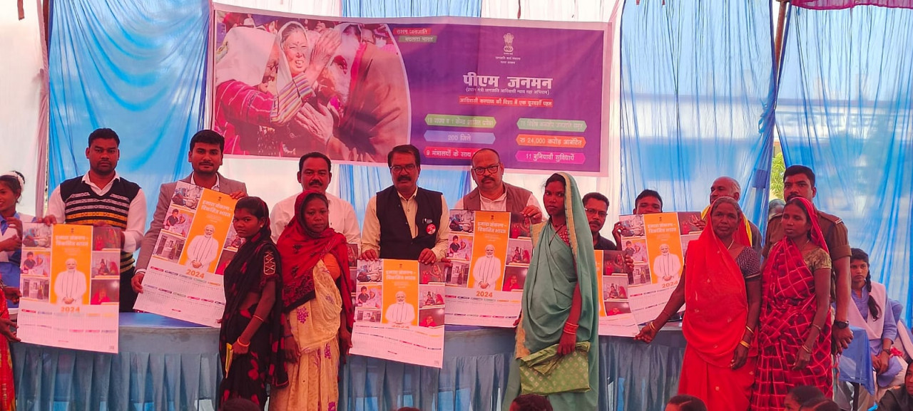 विकसित भारत संकल्प यात्रा : मस्तूरी के जेवरा में पहुंची मोदी की गारंटी वाली गाड़ी