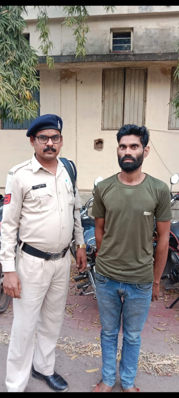 अवैध गांजा बिक्री करने वाला अंतर्राज्यीय गिरोह का एक और आरोपी को गिरफ्तार 