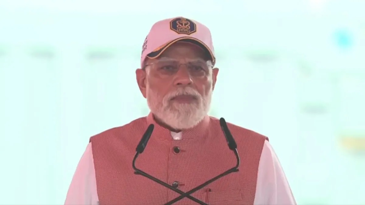 PM मोदी ने नौसेना को सौंपी तीन नई ताकतें, बोले- समुद्री शक्ति के बिना महाशक्ति नहीं बन सकता कोई देश