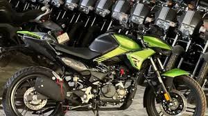 2026 Hero Xtreme 125R लॉन्च से पहले डीलरों के पास पहुंची, सोशल मीडिया पर वायरल हुई तस्वीरें