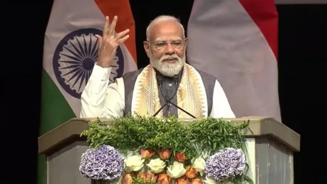 हेग में भारतीयों से बोले पीएम मोदी, ‘ऐसा लगा जैसे भारत के किसी उत्सव में आ गया हूं’