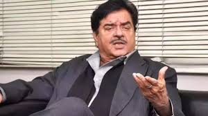 ये हिंदू- हिंदू क्या कर रहे हैं....पहलगाम आतंकी हमले को लेकर भड़के शत्रुघ्न सिन्हा 