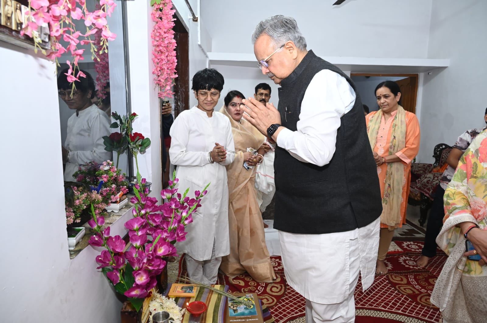 डॉ. रमन सिंह ने स्व. कन्हैया लाल तिवारी के निधन पर शोक व्यक्त किया