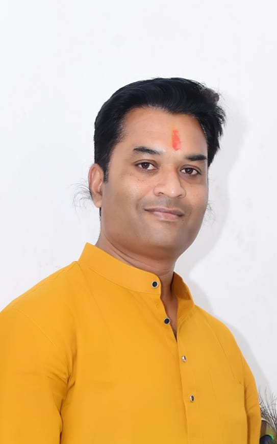 कांग्रेस से आनंद पवार ने महासमुंद लोकसभा क्षेत्र से पेश की दावेदारी