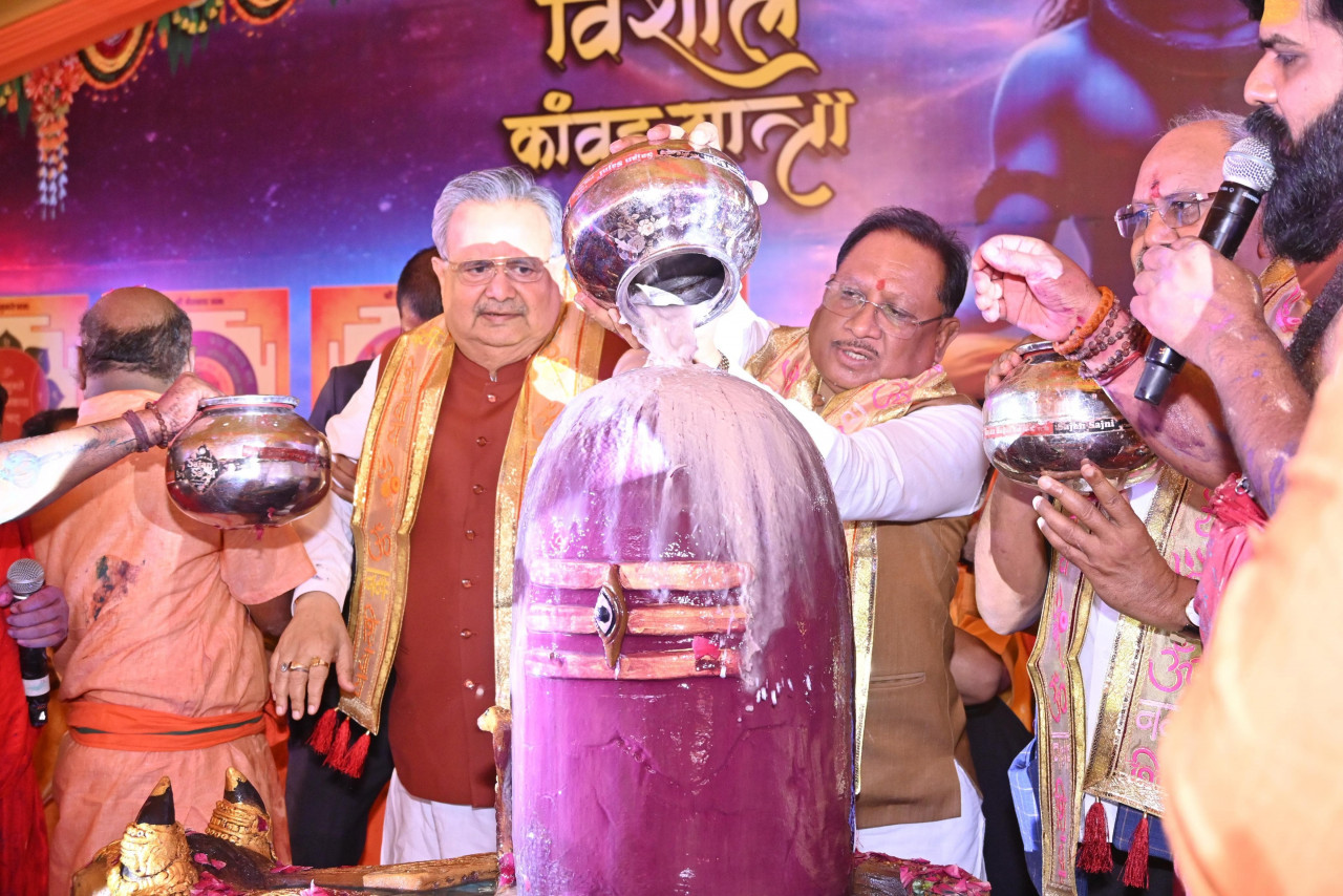 भक्ति, संस्कृति और समरसता का संगम: रायपुर की भव्य कांवड़ यात्रा में शामिल हुए मुख्यमंत्री