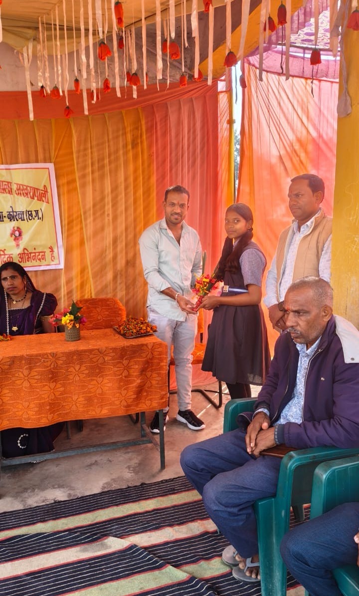 माध्यमिक एवं प्राथमिक शाला में मनाया गया गणतंत्र दिवस  