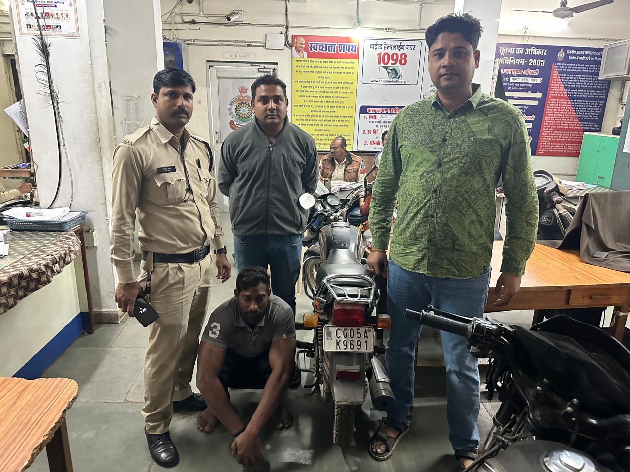 	राजधानी रायपुर में मोटर साइकल चोरी करने वाले शातिर चोर अंकित जोशी गिरफ्तार