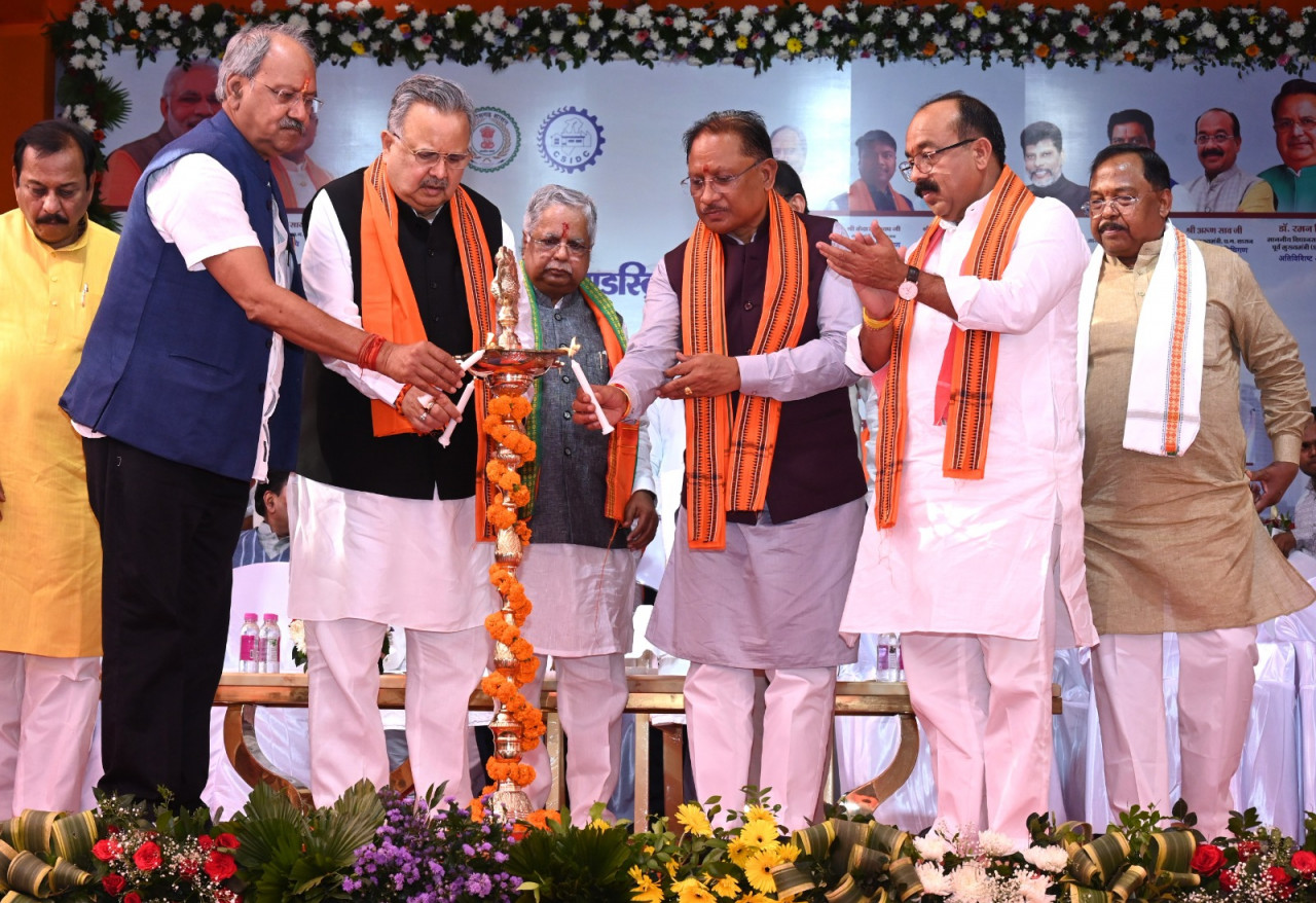 छत्तीसगढ़ में 4 नए स्मार्ट औद्योगिक पार्क स्थापित होंगे: मुख्यमंत्री विष्णु देव साय ने की घोषणा