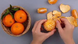 संतरे के छिलके से इस तरह चमकाएं चेहरा 