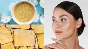 मुल्तानी मिट्टी का कौन सा रूप ज्यादा फायदेमंद, पाउडर या पत्थर? जानें 