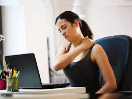 क्या घंटों एक जगह बैठे रहना सेहत के लिए हो सकता है हानिकारक?