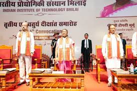 राष्ट्रपति ने आई.आई.टी. भिलाई के 7 स्टूडेंट्स को दिया गोल्ड-मेडल