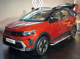 Renault Triber के Automatic वेरिएंट को ले आएं घर, एक लाख रुपये की Down Payment के बाद जाएगी कितनी EMI? 