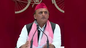 क्या इंसानियत से बड़ी हो गई राजनीति?अखिलेश ने कहा- शुभम द्विवेदी के घर नहीं जाऊंगा