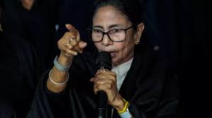 SC ने दिखाई सख़्ती,निकल गई ममता बनर्जी की सारी हेकड़ी...