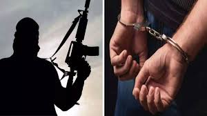 बारामूला से आतंकियों के तीन सहयोगी गिरफ्तार,AK-47 सहित हथियारों का जखीरा बरामद