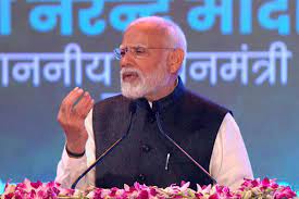 गुजरात के राजकोट से पीएम मोदी ने दिया देश को 5 AIIMS की सौगात